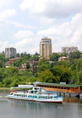 Güney bug Nehri üzerinde tekne zevk