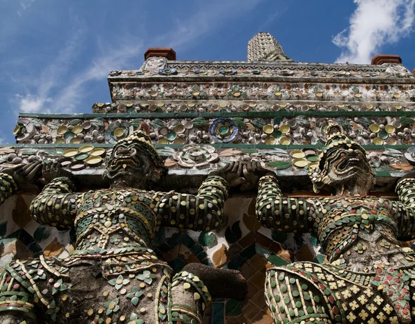 Wat arun - der Tempel der Morgenröte — Stockfoto