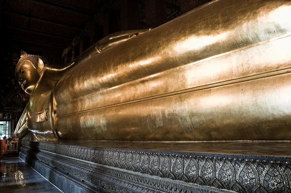 Buda en retroceso —  Fotos de Stock