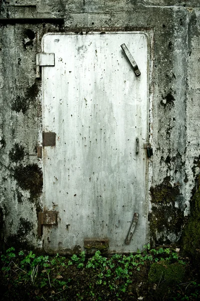 Hidden bunker — Stock Photo, Image