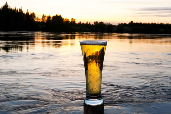 Sunset beer — Stock Photo, Image