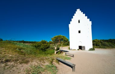 Tilsandede Kirke clipart