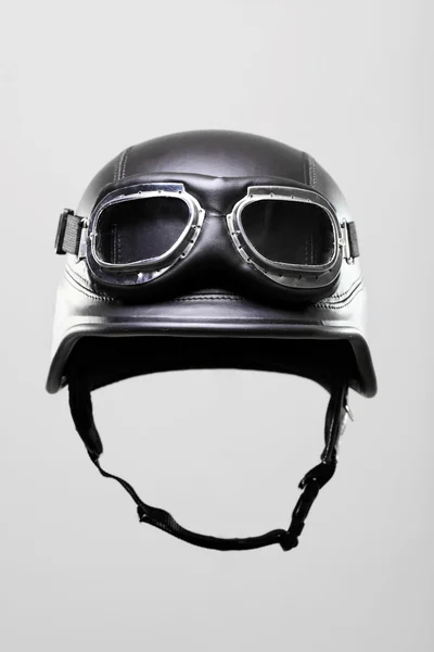 Capacete de motocicleta com óculos — Fotografia de Stock