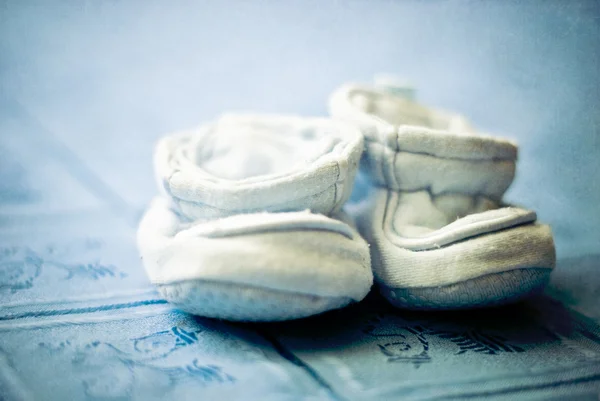 Blue baby shoes — Stock Photo, Image
