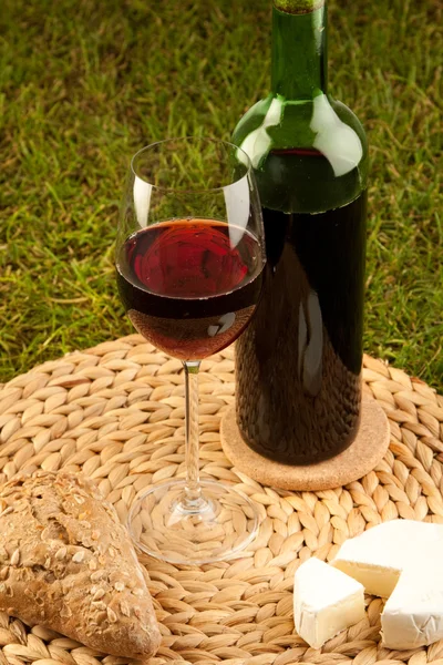 Picnic de vino —  Fotos de Stock