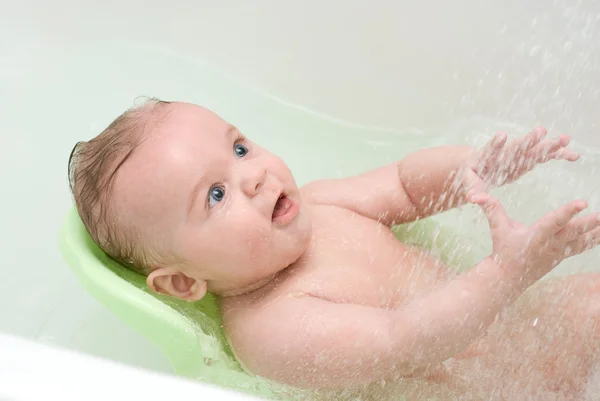 Wassen baby — Stockfoto