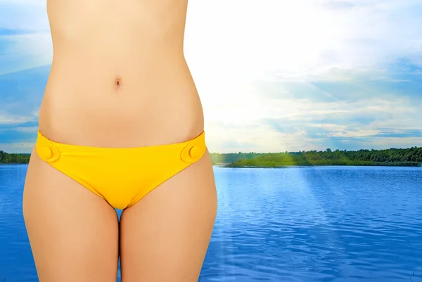 Gele Bikini — Stockfoto