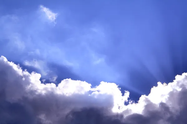 Niebieskie niebo — Zdjęcie stockowe