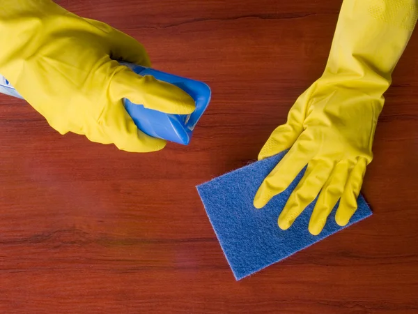 Cleaning furniture — Stock Photo, Image