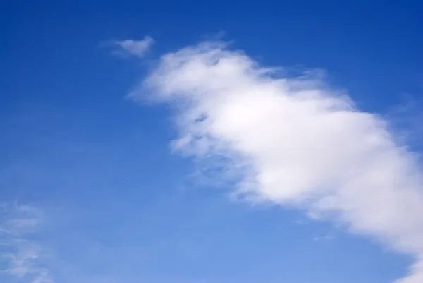 Ciel bleu et nuages — Photo