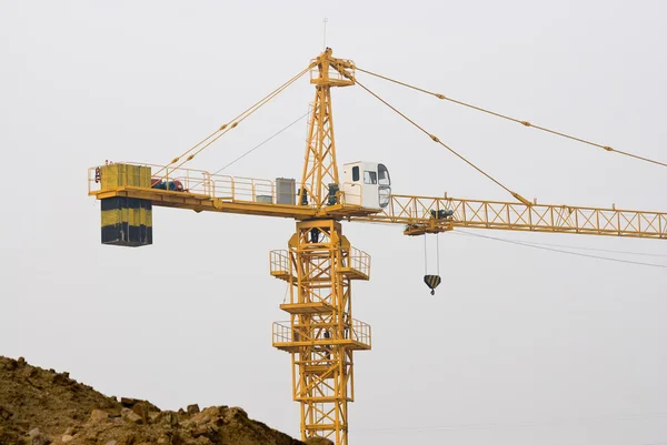 Tower crane at the construction site — Stock Photo, Image