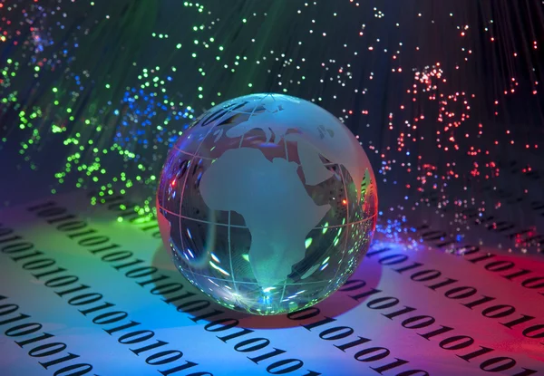 Globe med høyteknologisk bakgrunn – stockfoto