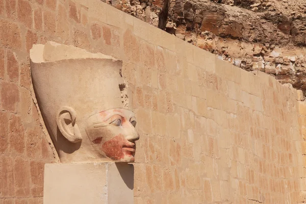 Pharaonenkopf aus Stein — Stockfoto