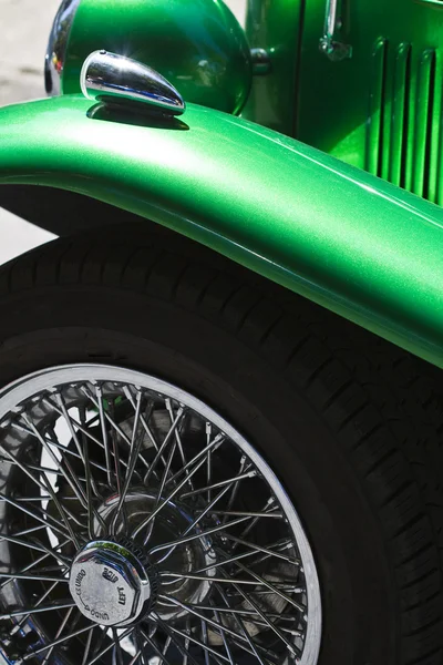 레트로 자동차의 바퀴 — 스톡 사진