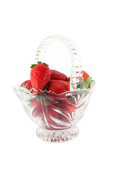 Fresas en una canasta — Foto de Stock