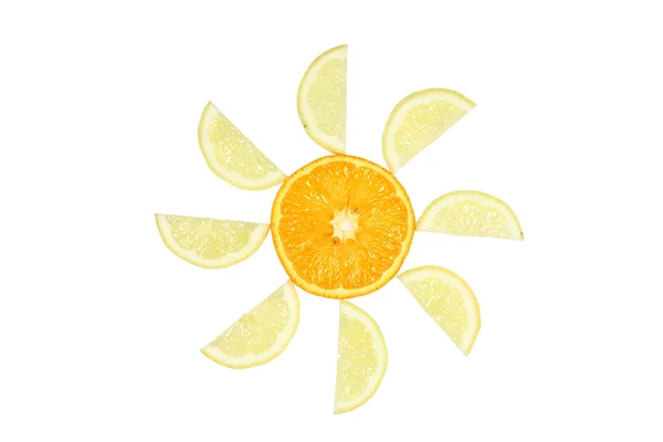 太阳所作的橙子和柠檬片 — 图库照片