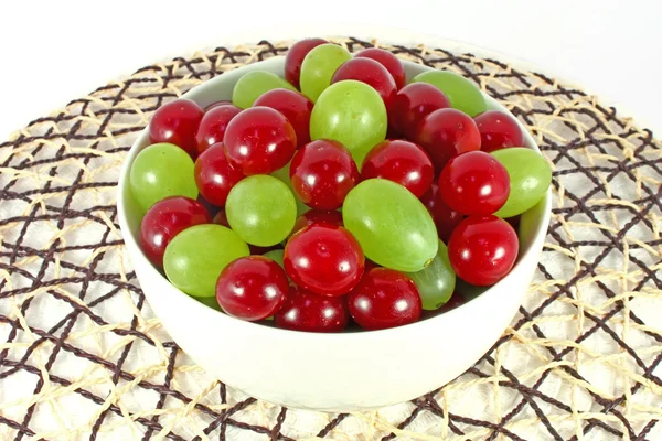 酸樱桃和葡萄 — 图库照片