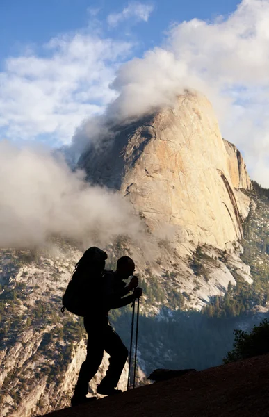 Caminata en el Yosemite —  Fotos de Stock