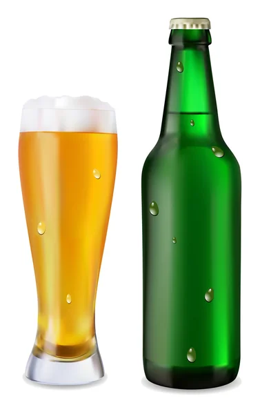 Beer in glass and green bottle of beer — Wektor stockowy
