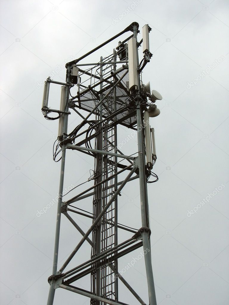 Communication tower with phone antennas