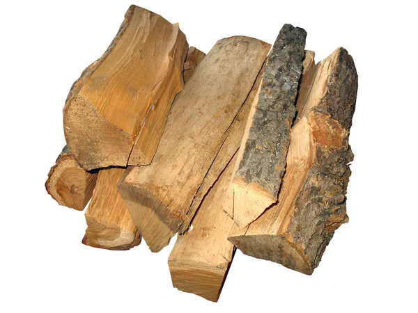 Pilha de madeira de fogo de toras cortadas isoladas sobre branco — Fotografia de Stock