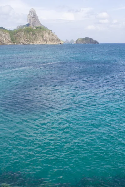 Яркое синее море — стоковое фото