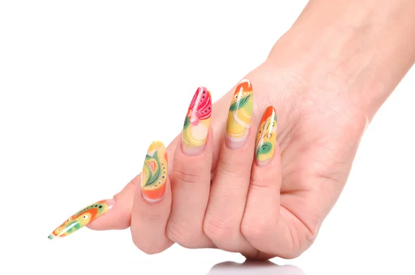 Piękny manicure na rękach kobiet — Zdjęcie stockowe