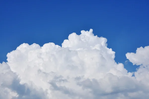 Nube cúmulo — Foto de Stock