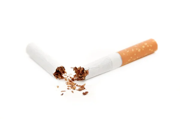 Złamany papieros — Zdjęcie stockowe