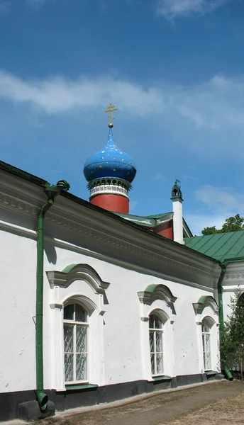 Il Monastero di Dormizione di Pskovo-Pechersky — Foto Stock
