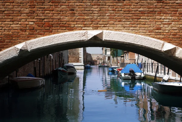 Arch above water — Stock Photo, Image