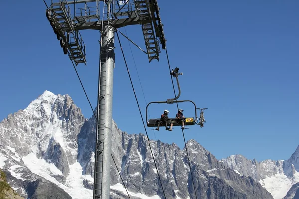 Chair lift — Stock Photo, Image
