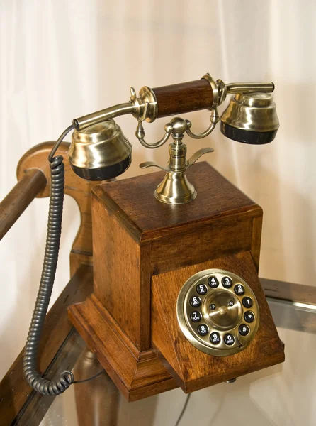 Telefono in legno retrò — Foto Stock