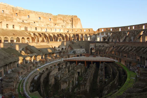 Aréna uvnitř Koloseum Řím, Itálie — Stock fotografie