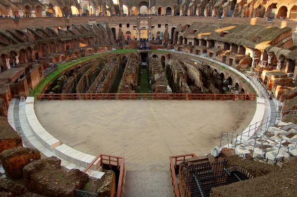 Arena dentro do Coliseu de Roma, Itália — Fotografia de Stock