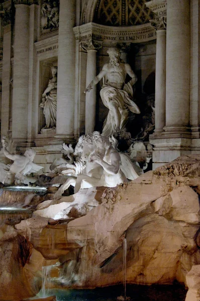 Di Trevi fountain, Rome detail — Stock Photo, Image