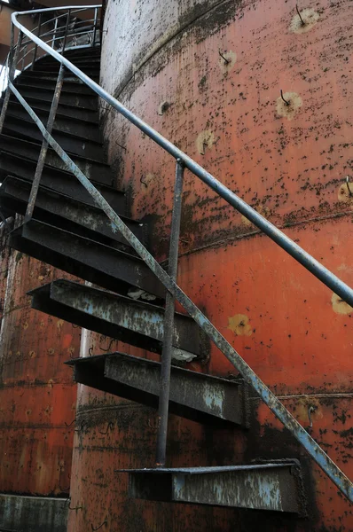 Escada de tanque de óleo — Fotografia de Stock