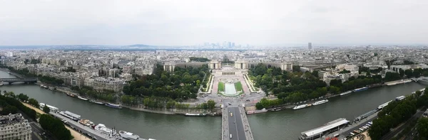 Panorama with Eiffel Tower, north-west — Stock Photo, Image