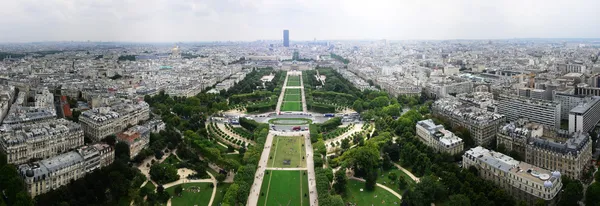 Panorama com Torre Eiffel, sudeste Fotos De Bancos De Imagens Sem Royalties