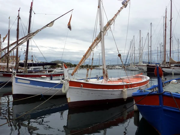 Boote in Sanary-sur-mer, Frankreich — Stockfoto