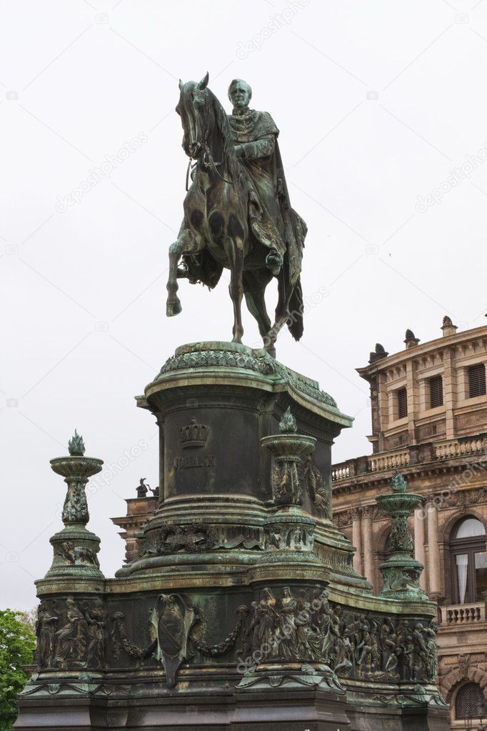 Statue of King Johann