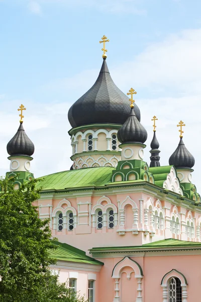 Rysk-ortodoxa kyrkan kupoler — Stockfoto