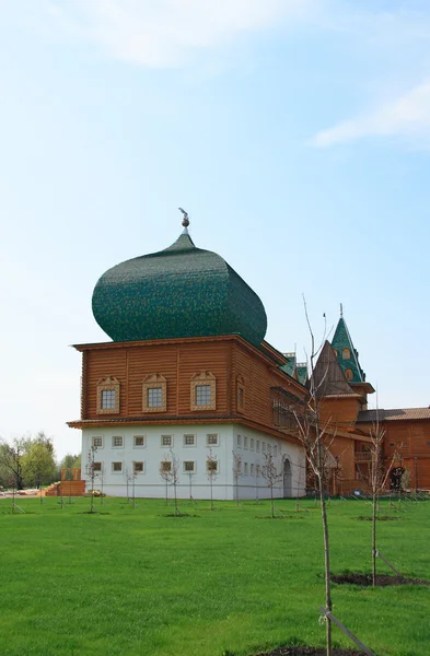 Houten paleis in kolomenskoye — Stockfoto