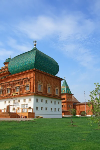 Towers of wooden palace in Kolomenskoye — Stock Photo, Image