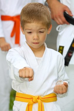 Karate çocuk uygun eğitim