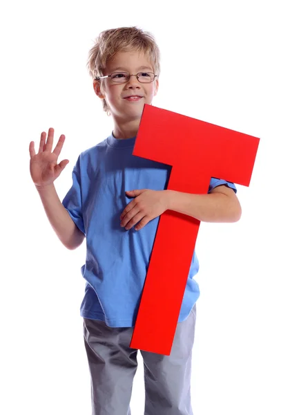 字母"t"的男孩 — 图库照片