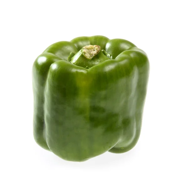 Pimenta verde em um fundo branco — Fotografia de Stock