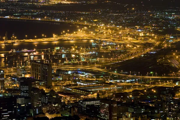Кейптаун ночью — стоковое фото