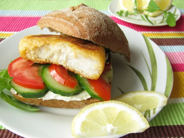Sandviș de pește — Fotografie, imagine de stoc