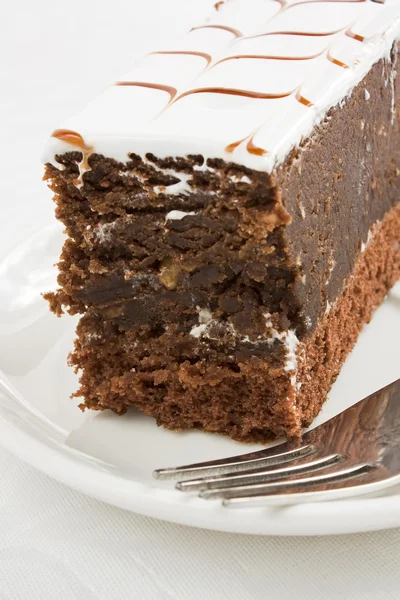 砂糖のアイシングとチョコレート ケーキ — ストック写真
